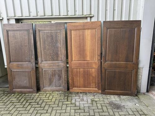 2 zeer oude antieke eiken paneeldeuren, Doe-het-zelf en Verbouw, Deuren en Horren, Binnendeur, 200 tot 215 cm, 80 tot 100 cm, Hout