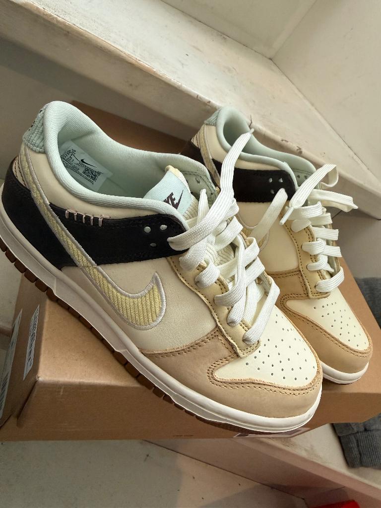 Sneakers, Ophalen of Verzenden, Nieuw