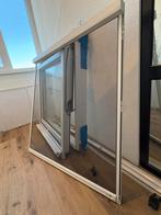 VELUX kunststof dakraam cm, Doe-het-zelf en Verbouw, Kozijnen en Schuifpuien, Kunststof, Raamkozijn, Ophalen of Verzenden, Zo goed als nieuw