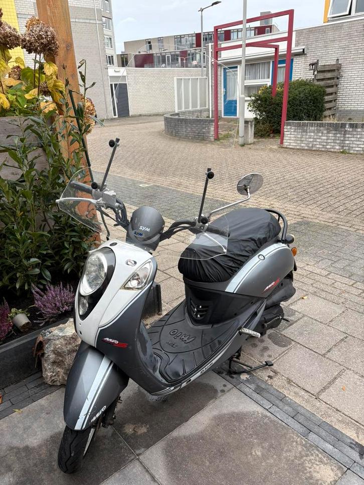 Sym mio 50cc 4 takt, Fietsen en Brommers, Scooters | SYM, Gebruikt, Mio, Maximaal 25 km/u, Benzine, Ophalen