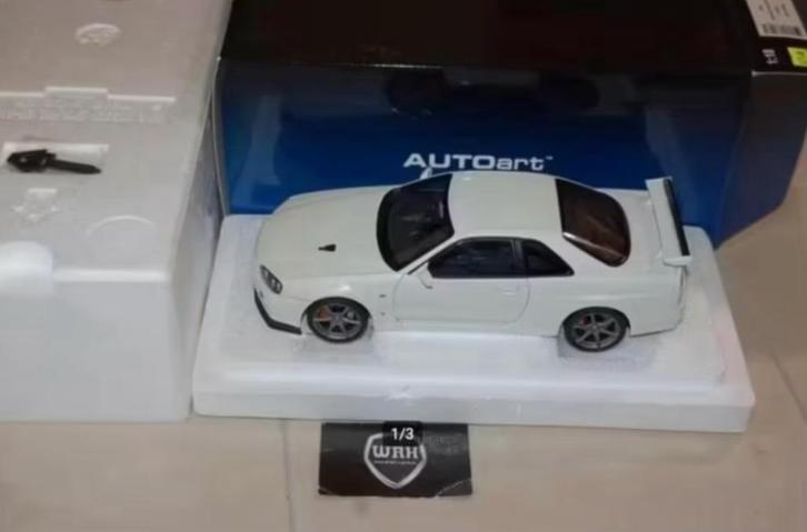 SALE !! 1:18 NISSAN SKYLINE GTR R34 white 77406 Autoart WRH, Hobby en Vrije tijd, Modelauto's | 1:18, Zo goed als nieuw, Auto