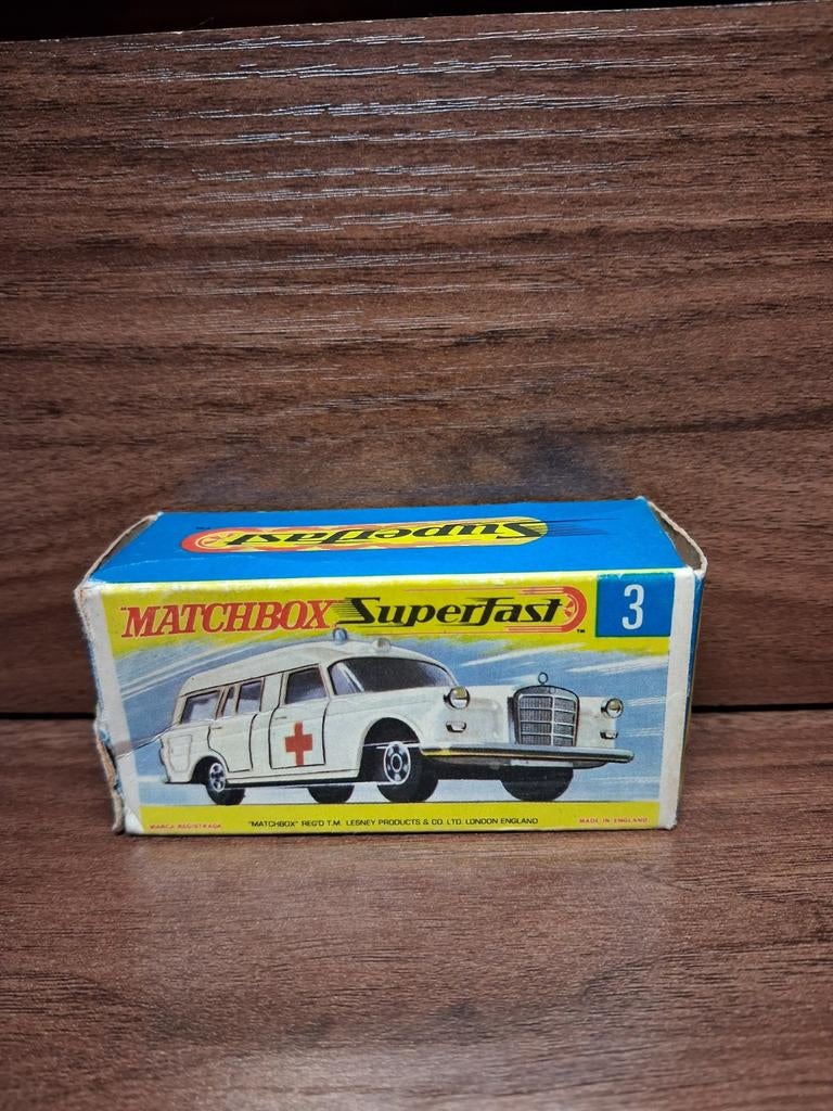 Matchbox, Mercedes-Benz binz ambulance, Ophalen of Verzenden, Gebruikt, Auto, Overige merken