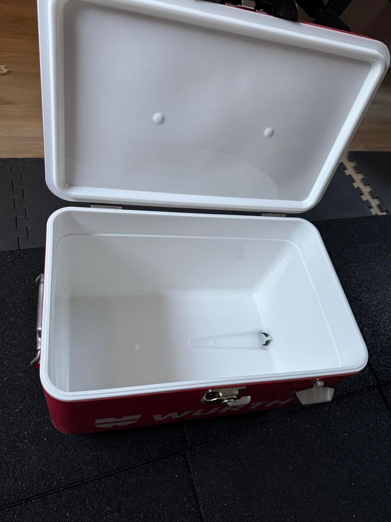 Würth Koelbox met Geïntegreerde Bieropener, Ophalen, Gebruikt, Koelbox, Koelelement