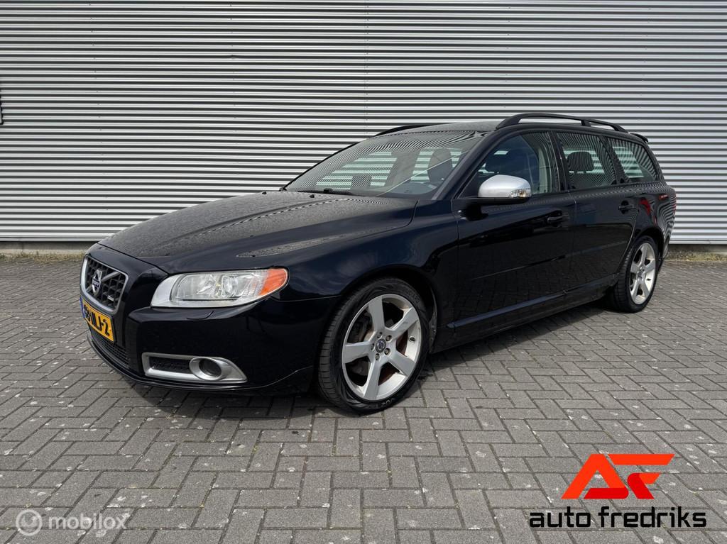 Volvo V70 2.0T R-Design | Stoelverwarming | Trekhaak |, Auto's, Volvo, Euro 5, Navigatiesysteem, 4 cilinders, Zwart