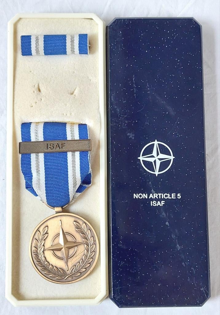 Militaire Medaille Nato / vermoedelijk Afghanistan, Verzamelen, Militaria | Algemeen, Ophalen of Verzenden, Overige soorten, Nederland