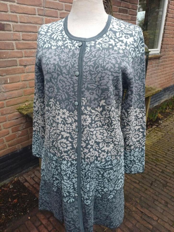 Oleana Noors lang  wollen zijde vest folklore M 38 lente, Kleding | Dames, Truien en Vesten, Zo goed als nieuw, Maat 38/40 (M)