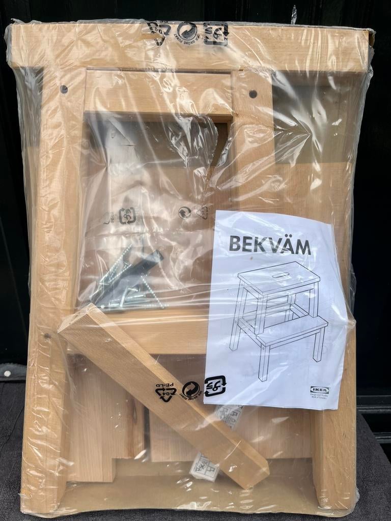 Keukentrapje ikea, Huis en Inrichting, Krukjes, Ophalen, Nieuw, Hout