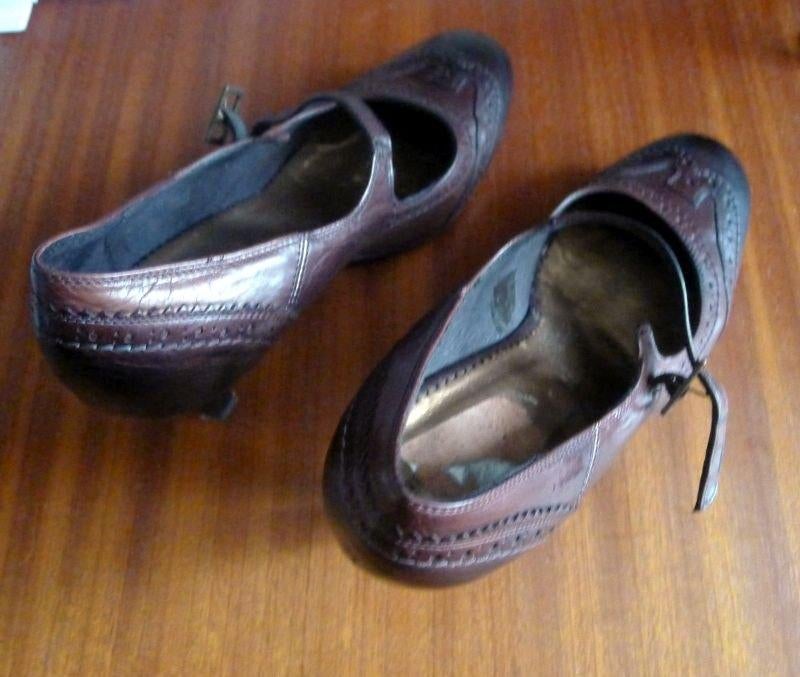 Donker bruine pumps Van Dalen - 38, Pumps, Bruin, Ophalen of Verzenden, Zo goed als nieuw