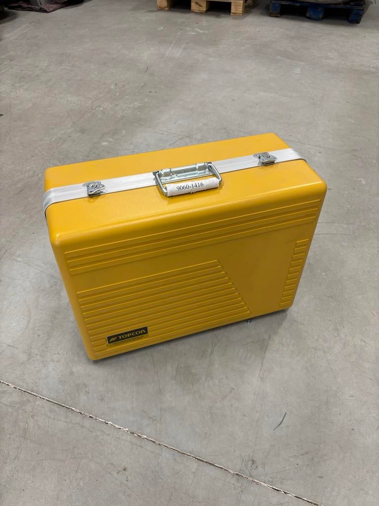 Topcon koffer gereedschap, Ophalen, Gebruikt