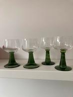 4 vintage Roemer wijnglazen met groene voet, Huis en Inrichting, Keuken | Servies, Glas of Glazen, Gebruikt, Ophalen of Verzenden