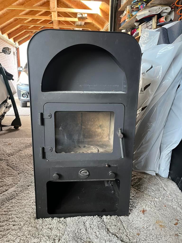 Heta houtkachel in goede staat, Huis en Inrichting, Ophalen, Zo goed als nieuw, Hout, Houtkachel