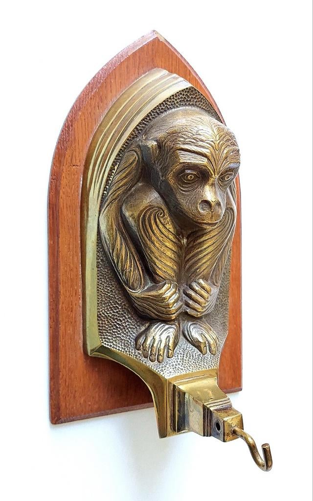 Art Deco Amsterdamse School Gong-hanger met Aap, Verzenden