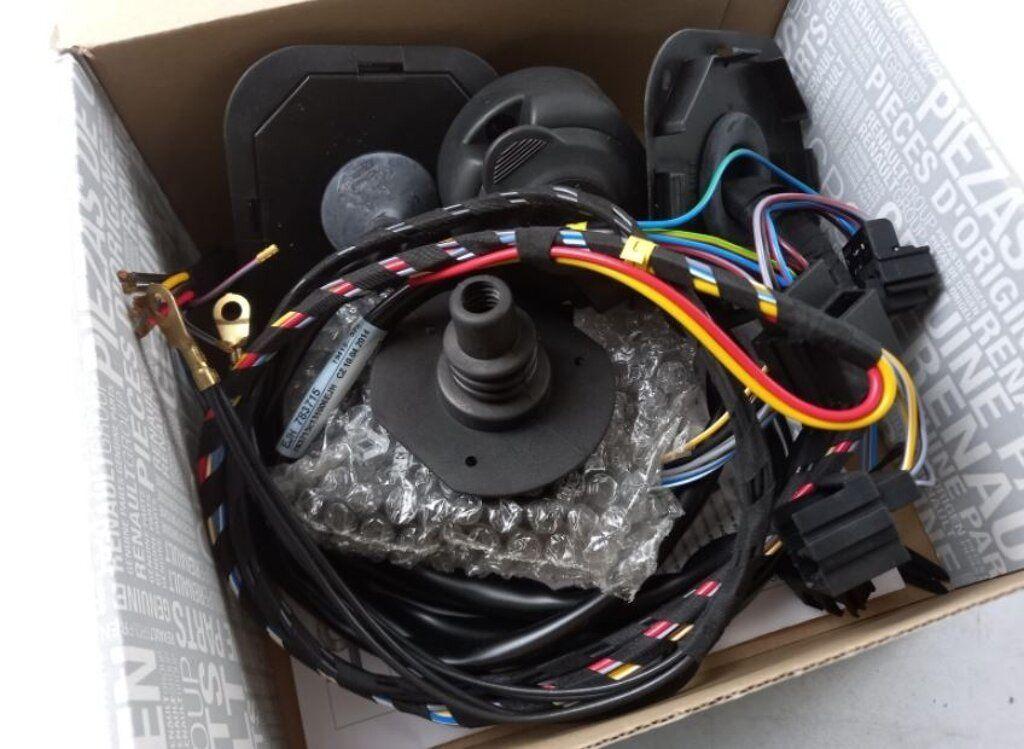 Trekhaak kabelset 13 polig nieuw 7711237245 Dacia Logan 2008, -, -, Nieuw, Ophalen of Verzenden