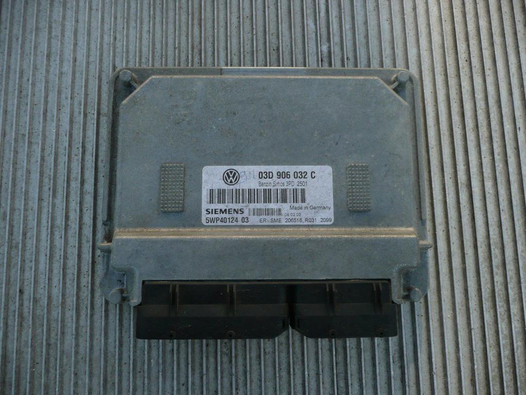 Volkswagen Polo 9N Motorcomputer Motormanagement ECU 03D9060, Gebruikt, -, Volkswagen, -