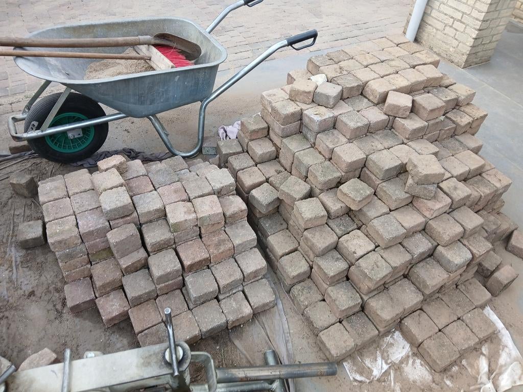 9m2 gemêleerde Cobblestones 10x10, Gebruikt, Klinkers, Beton, 5 tot 10 m²