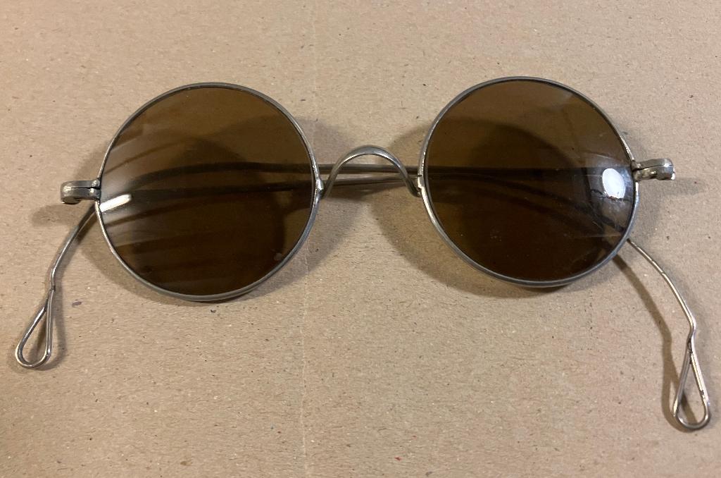 Vintage zonnebrilletje model John Lennon steampunk, Ophalen of Verzenden, Gebruikt, Geel, Overige merken