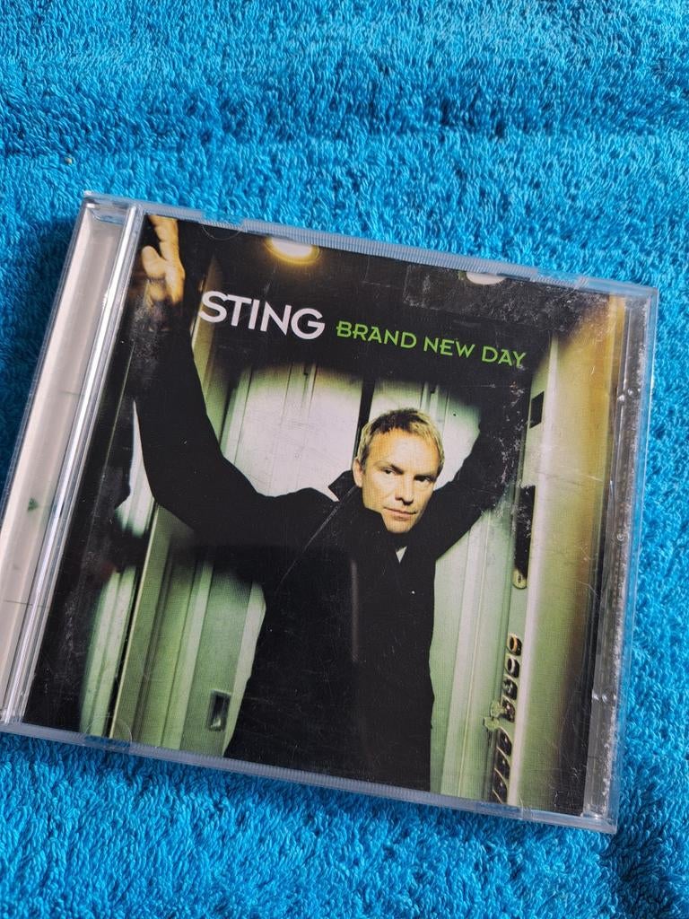 STING, Ophalen of Verzenden, Zo goed als nieuw