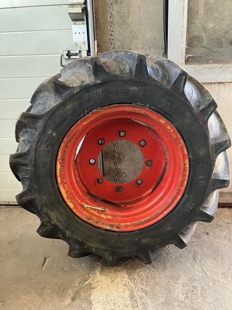 Tractorband met velg 320/70 R20, Ophalen of Verzenden