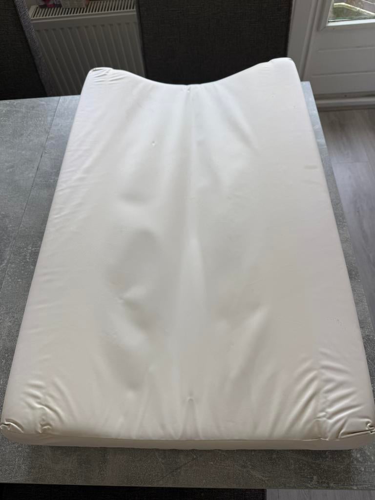 Aankleedkussen met hoes van BebeJou, Ophalen, Gebruikt