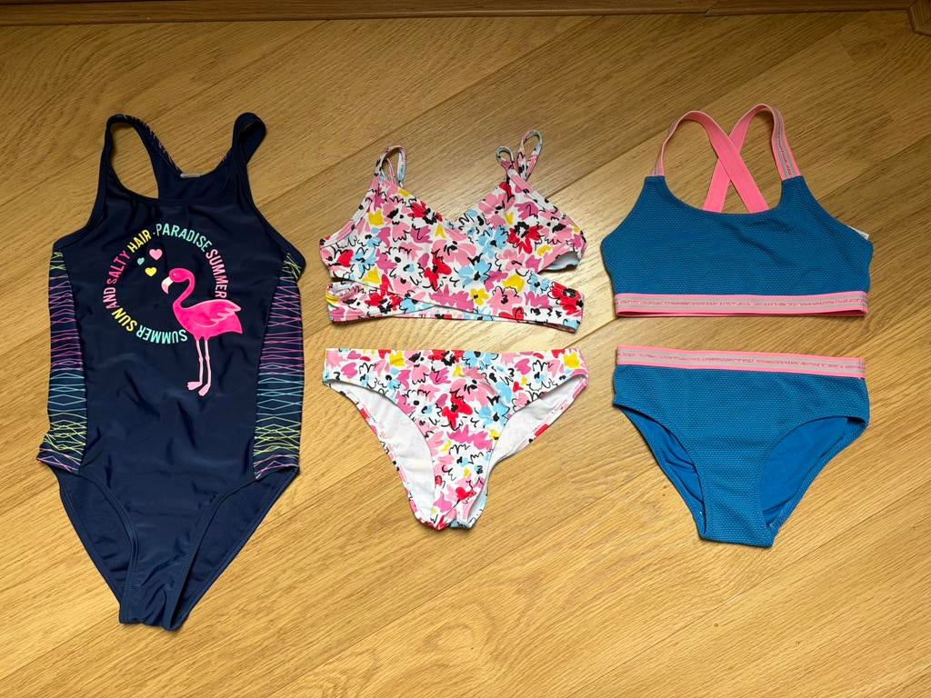 Pakket zwempak bikini meisjes maat 134/140 ZGAN!, Ophalen of Verzenden, Zo goed als nieuw, Meisje, Sport- of Zwemkleding