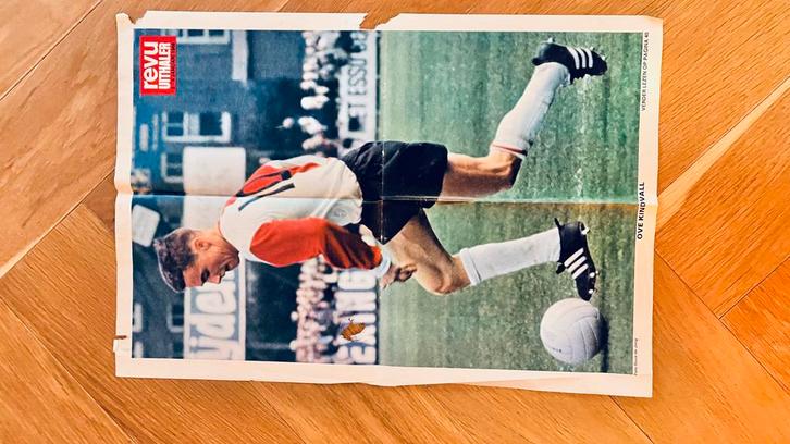 Feyenoord voetbalposter Revu 1968 36x52 cm, Verzamelen, Posters, Gebruikt, Sport, A1 t/m A3, Rechthoekig Staand, Ophalen of Verzenden