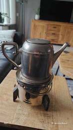 Antieke theepot met petroleumstel, Ophalen of Verzenden