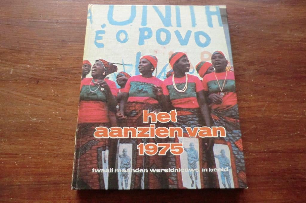 boek - het aanzien van 1975, Boeken, Geschiedenis | Wereld, Ophalen of Verzenden, 20e eeuw of later, Gelezen, Overige gebieden