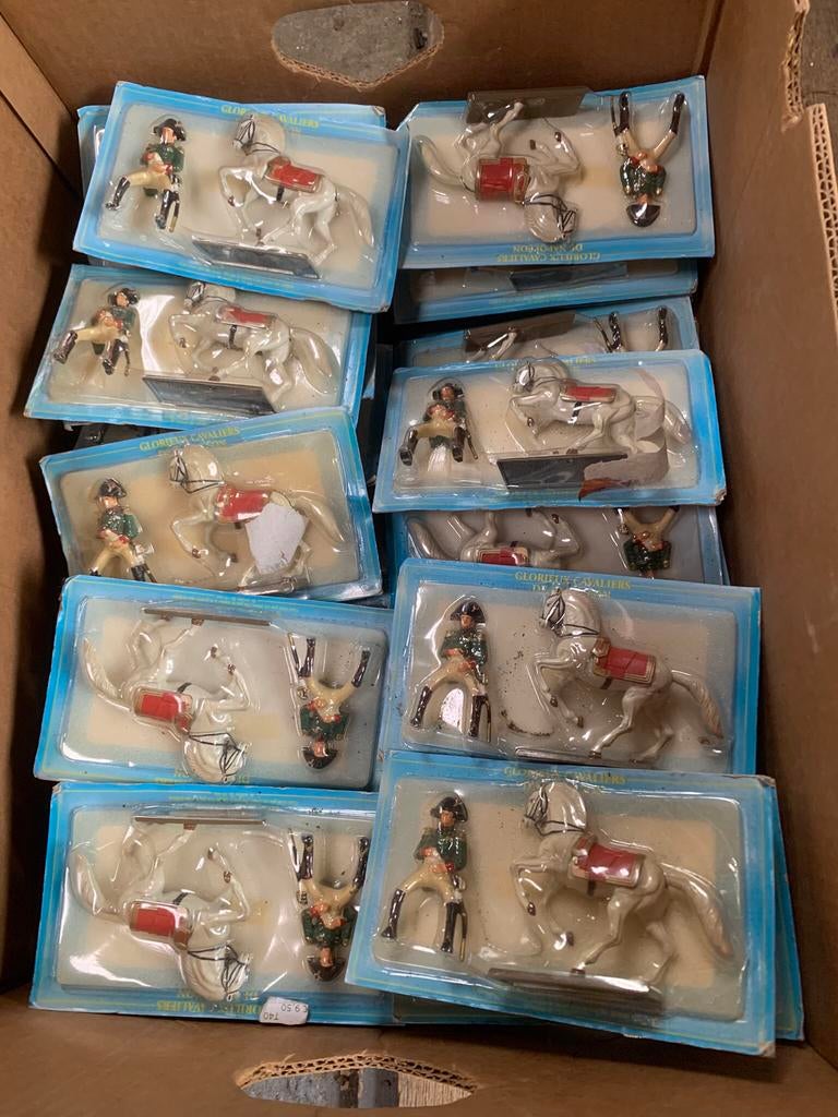 Bananen doos vol tinnen soldaatjes, Ophalen of Verzenden