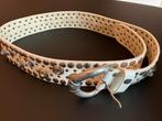 Witte riem met glimmende steentjes, Kleding | Dames, Riemen en Ceinturen, Ophalen of Verzenden, Zo goed als nieuw, Wit, 100 cm of meer