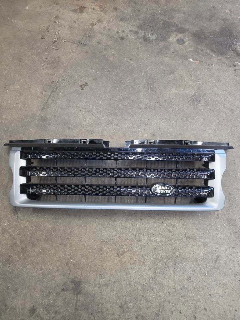 Grille Range Rover Sport L320, Auto-onderdelen, Carrosserie en Plaatwerk, Ophalen of Verzenden, Gebruikt, Voor, Land Rover