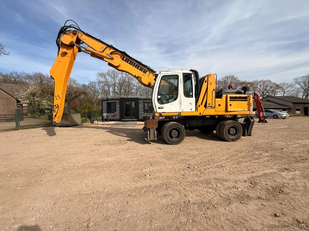Liebherr A904C (bj 2008), Jansen Machines, Albert@jansen-machines.com, Topperweg 60
3774 LJ  Kootwijkerbroek, Graafmachine