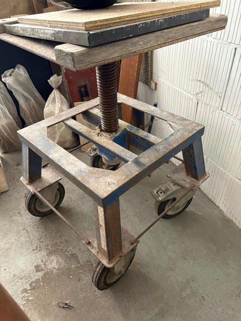 Heavy Duty Garage Werkplaats Bok - Zeldzaam Degelijk Gemaakt, Doe-het-zelf en Verbouw, Werkbanken, Ophalen, Gebruikt