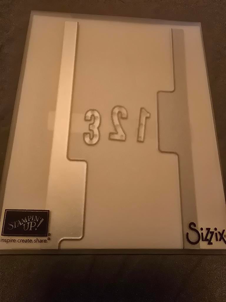 Nieuwe Stampin' Up! Sizzix File Tabs Edgelits Dies, Geschikt voor snijden, Zilver, Overige thema's, Nieuw