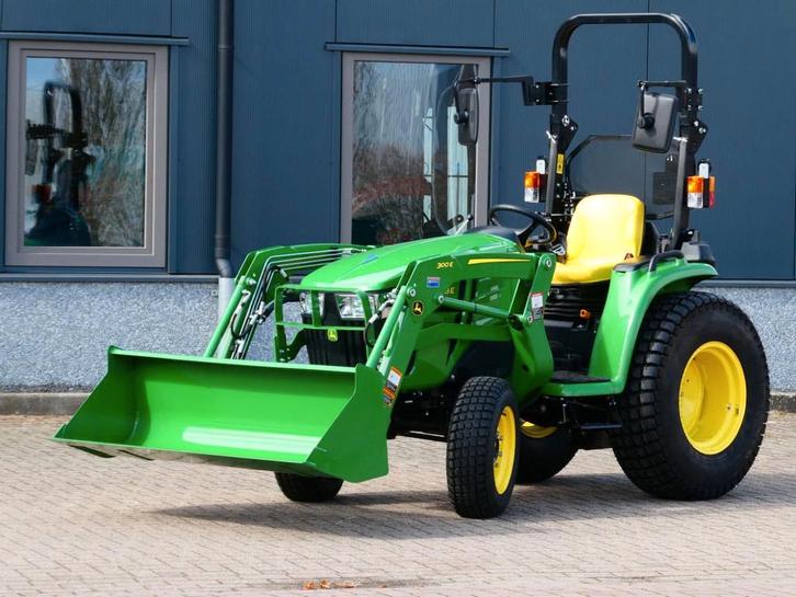John Deere 3038E 4wd HST / 00018 Draaiuren / Voorlader, Zakelijke goederen, Agrarisch | Tractoren, John Deere, Gebruikt
