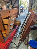 Vintage toonbank met werk, Ophalen