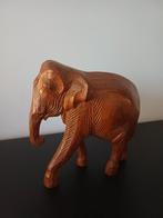 Handgeslepen olifant van hout, Antiek en Kunst, Kunst | Beelden en Houtsnijwerken, Ophalen of Verzenden