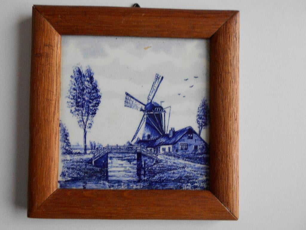 Tegel (0021-49)  Afmeting 13 x 14 cm, Minder dan 50 cm, Ophalen of Verzenden, Zo goed als nieuw, Schilderij