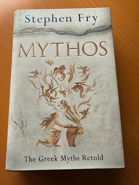 Stephen Fry  - Mythos (Engelstalig), Boeken, Ophalen of Verzenden, Zo goed als nieuw