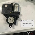 Skoda Fabia 2000 Raammotor Rechtsvoor, Gebruikt, -, -, Ophalen of Verzenden