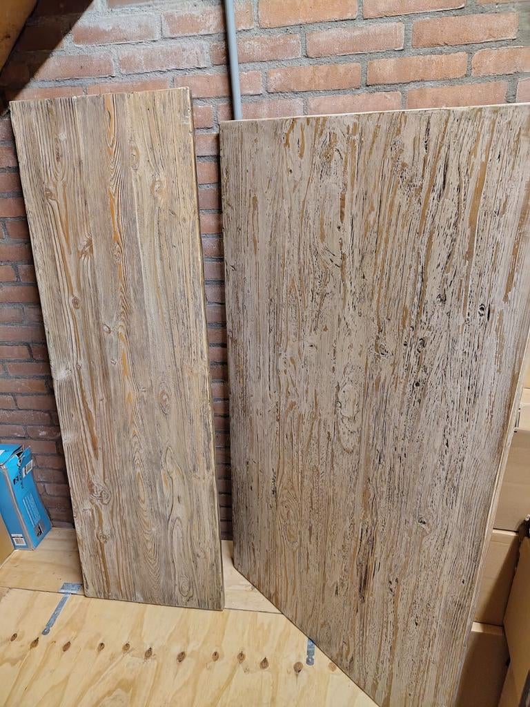 Gratis: 2 tafelbladen hout 150x45 en
135x76, Doe-het-zelf en Verbouw, Hout en Planken, Ophalen, Gebruikt, 25 tot 50 mm, Overige typen