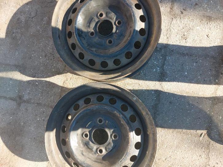 Toyota starlet velgen 2/4 stuks 13 inch, Auto diversen, Overige Auto diversen, Ophalen