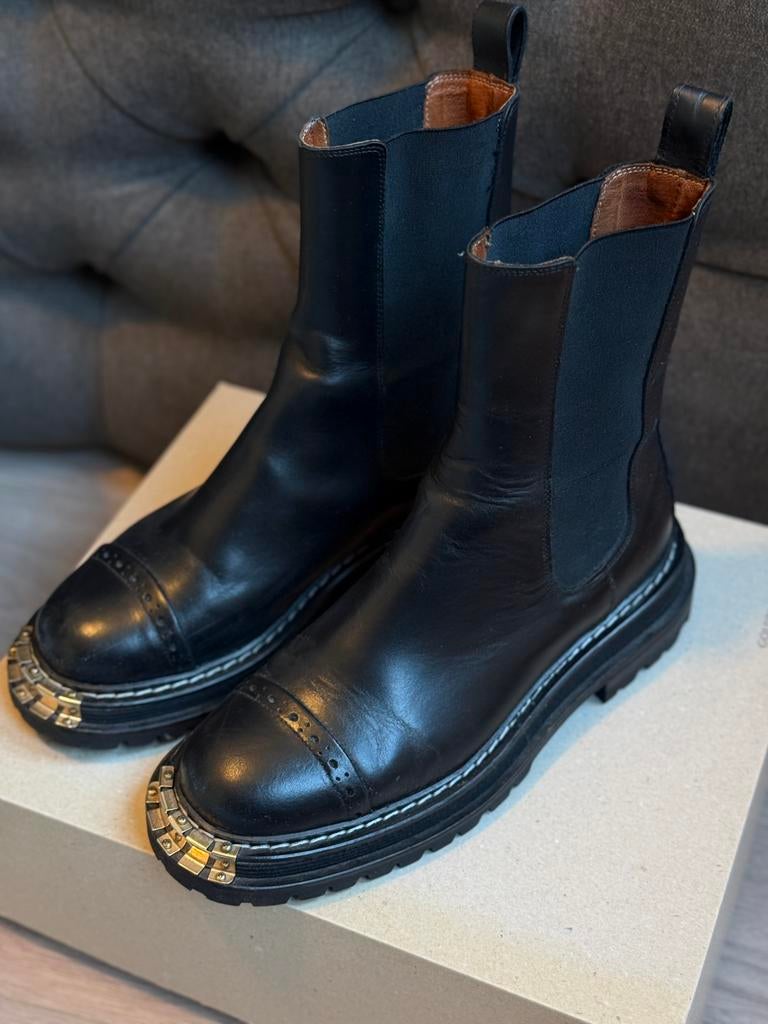 Sandro chelsea boots mt 40, Kleding | Dames, Schoenen, Ophalen of Verzenden, Zo goed als nieuw, Zwart