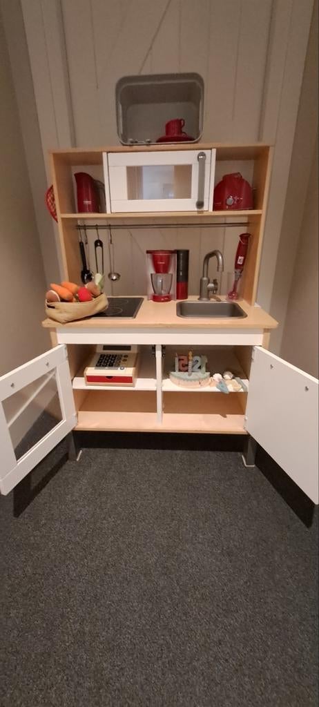 Ikea speelkeuken met accessoires, Kinderen en Baby's, Speelgoed | Speelkeukens, Ophalen of Verzenden, Zo goed als nieuw
