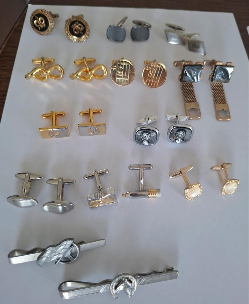 Vintage manchetknopen en dasspelden, Ophalen of Verzenden, Zo goed als nieuw, Overige materialen