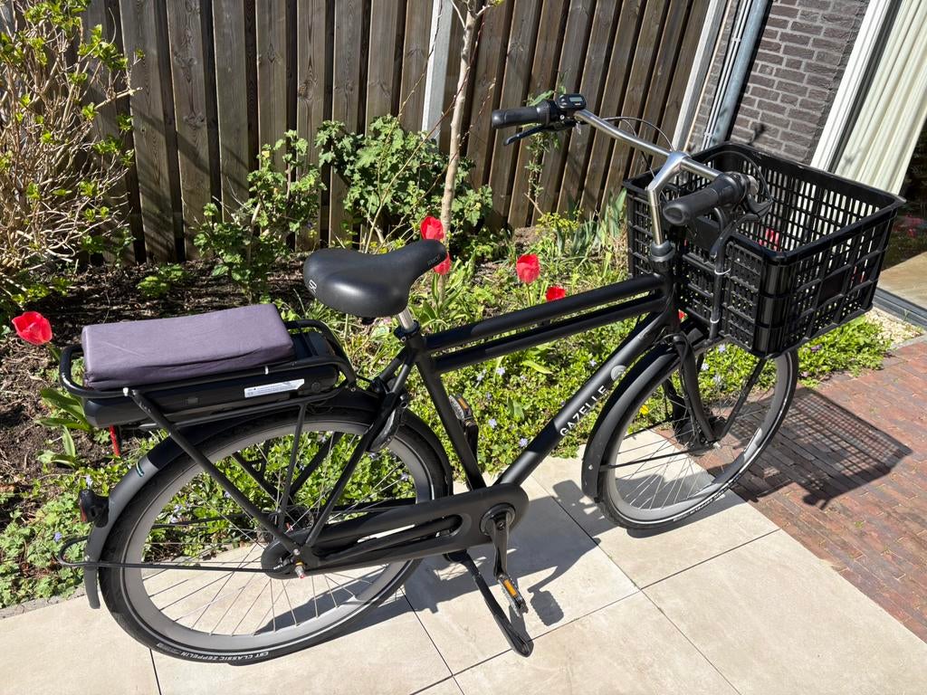 Electrische herenfiets Gazelle met 1 week nieuwe banden., Gebruikt, Ophalen of Verzenden, 50 km per accu of meer, 55 tot 59 cm