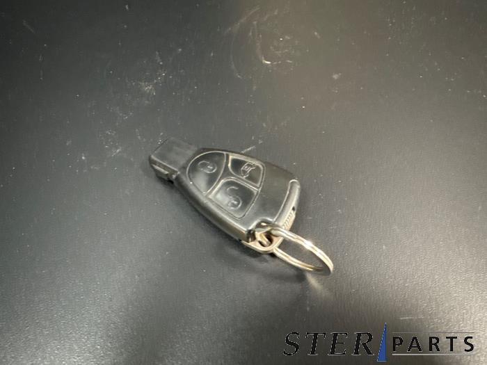 Sleutel van een Mercedes Vito, Auto-onderdelen, Overige Auto-onderdelen, Mercedes-Benz, Gebruikt, 3 maanden garantie, Ophalen of Verzenden