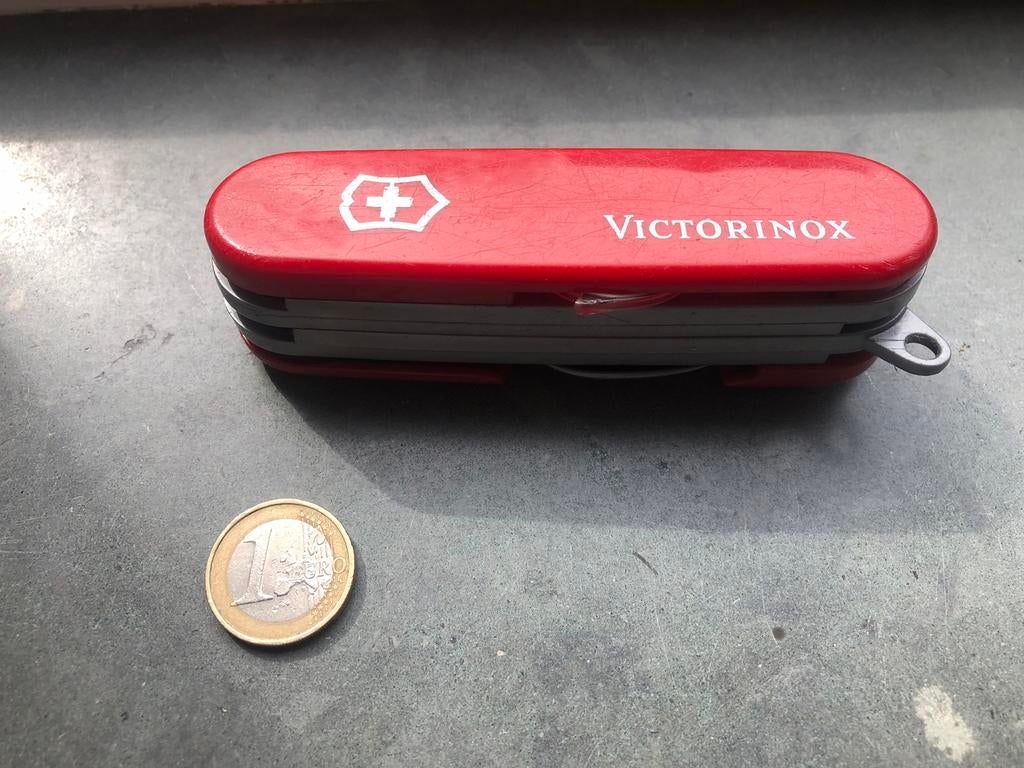 Leuk groot plastic schaalmodel Zwitsers Victorinox zakmes, Ophalen of Verzenden, Gebruikt