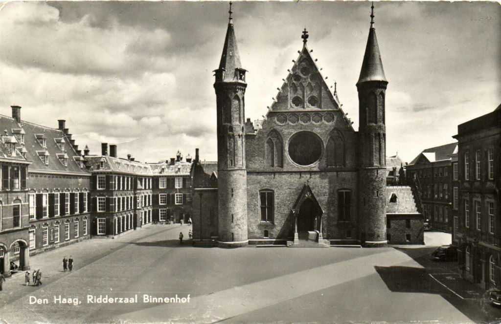 Den Haag, Ridderzaal Binnenhof - volk auto - 1956 gelopen, Ophalen of Verzenden, Voor 1920, Gelopen, Zuid-Holland