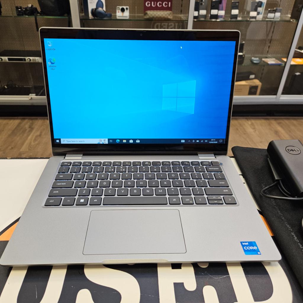 Dell Latitude 3340 Touchscreen 256GB - 16GB - i5 1345u - NEW, Computers en Software, Windows Laptops, Zo goed als nieuw