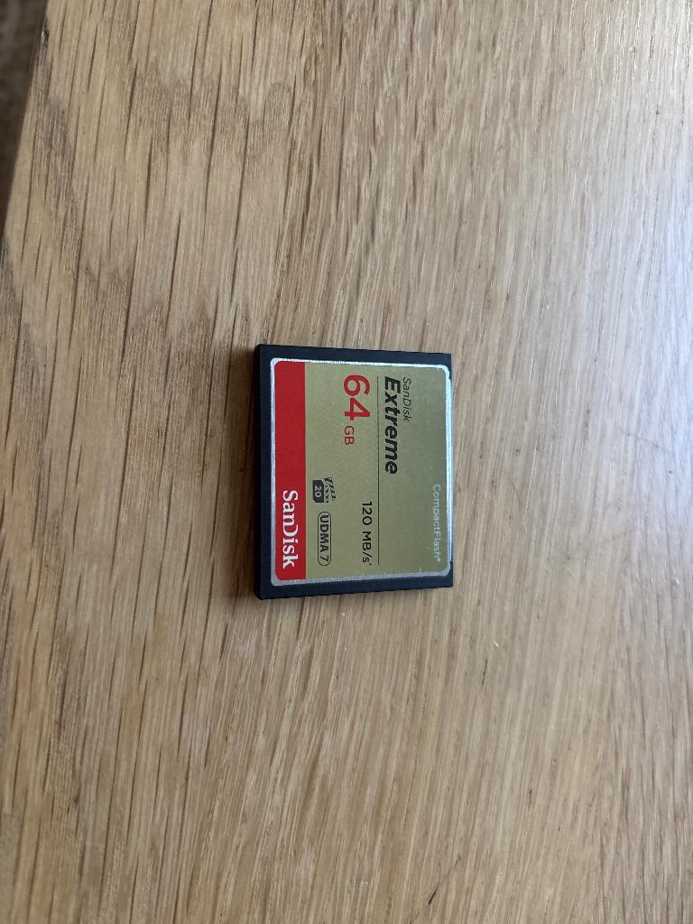 Sandisk Extreme 64gb CF Geheugenkaart, Audio, Tv en Foto, Fotografie | Geheugenkaarten, Ophalen of Verzenden, Zo goed als nieuw